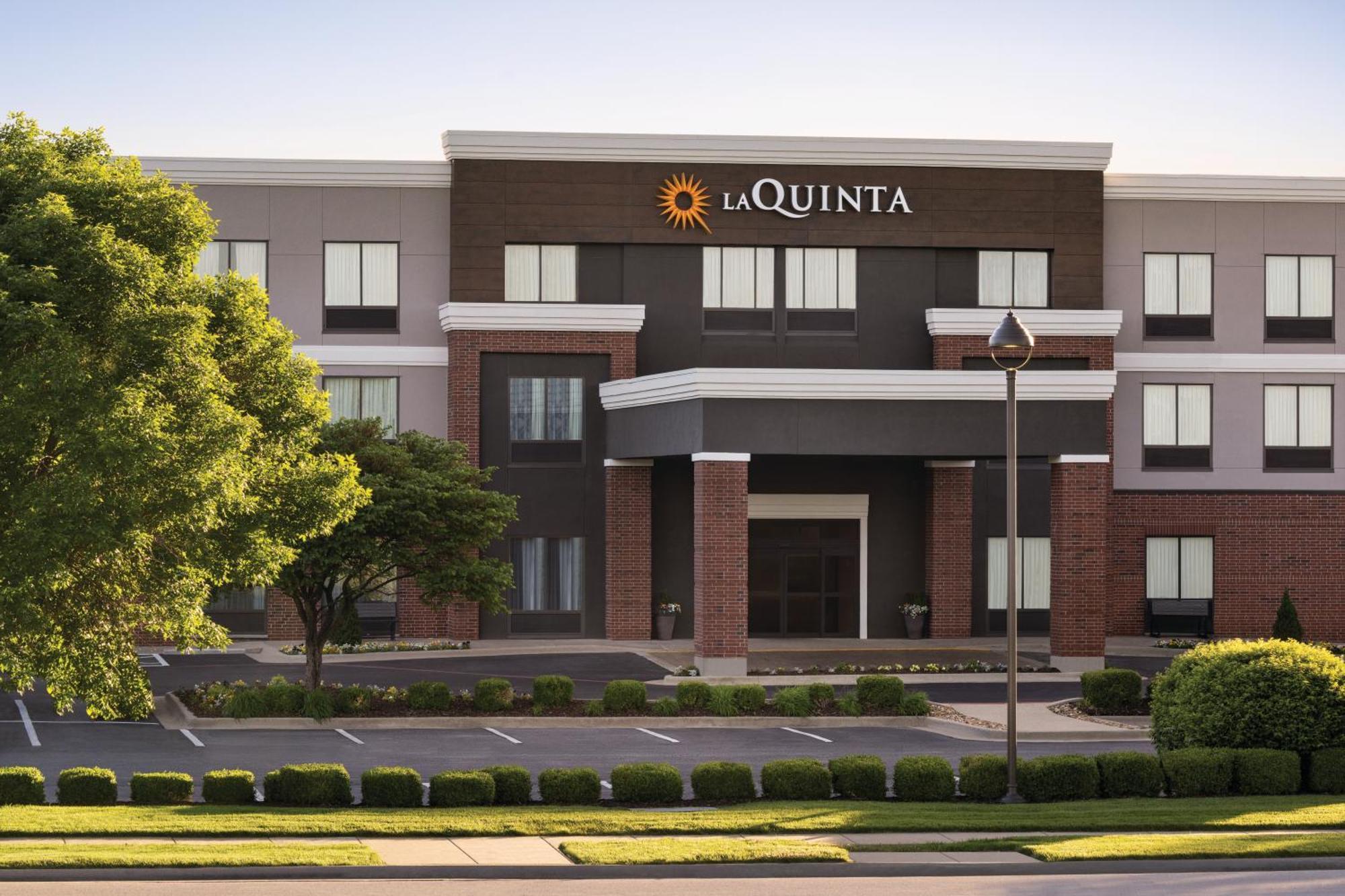 מלון La Quinta By Wyndham Springfield Airport Plaza מראה חיצוני תמונה
