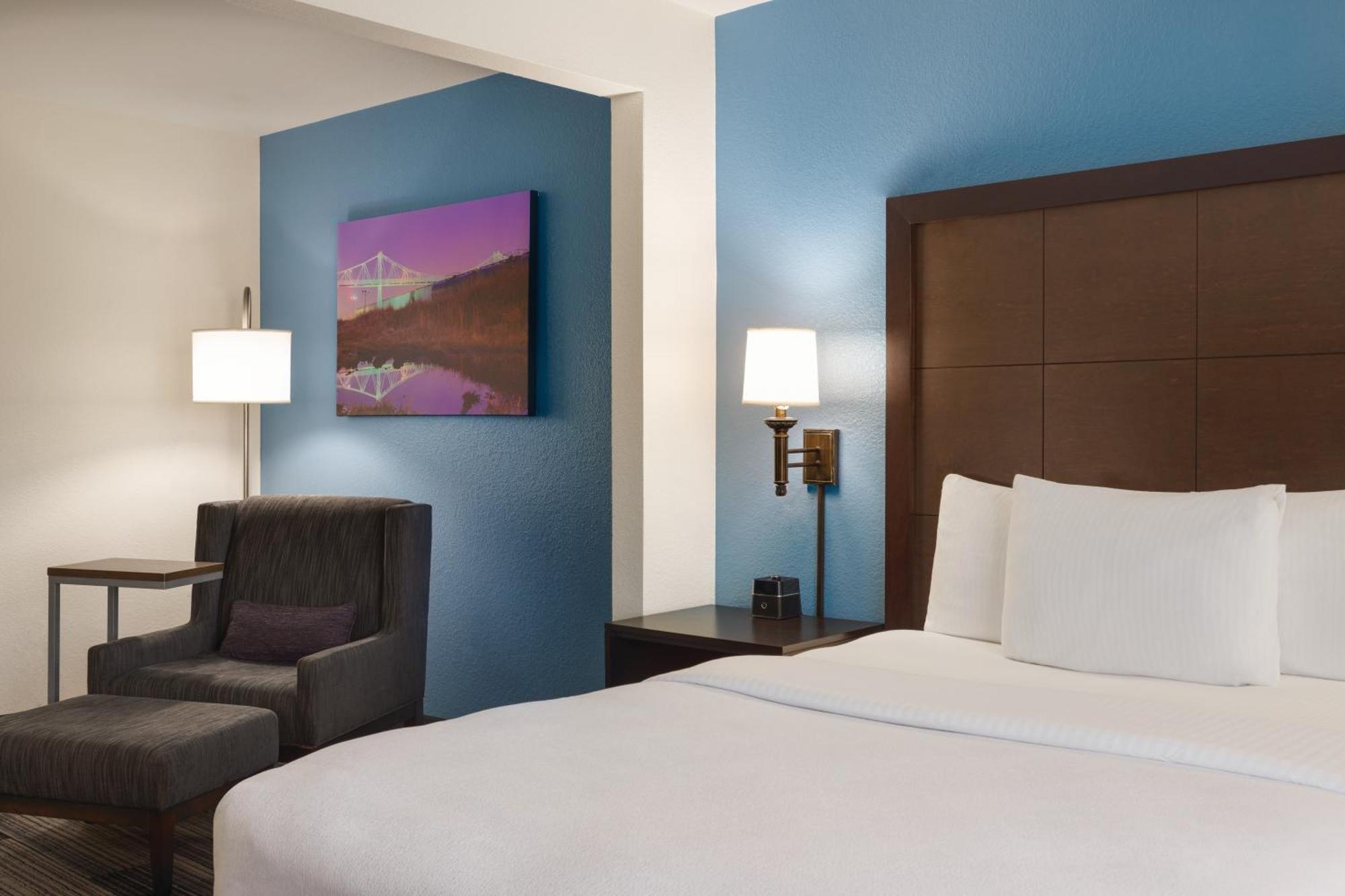 מלון La Quinta By Wyndham Springfield Airport Plaza מראה חיצוני תמונה