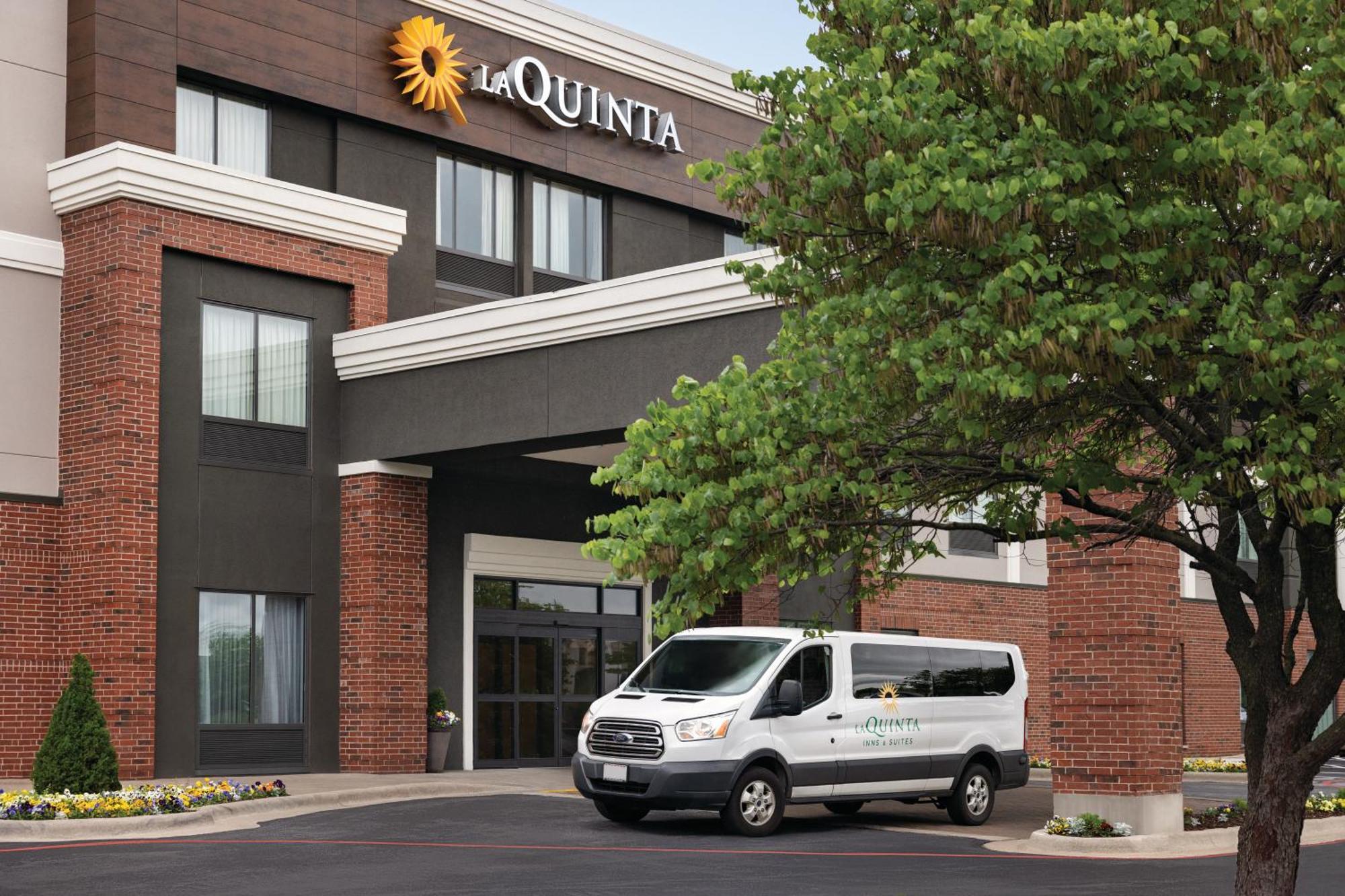מלון La Quinta By Wyndham Springfield Airport Plaza מראה חיצוני תמונה
