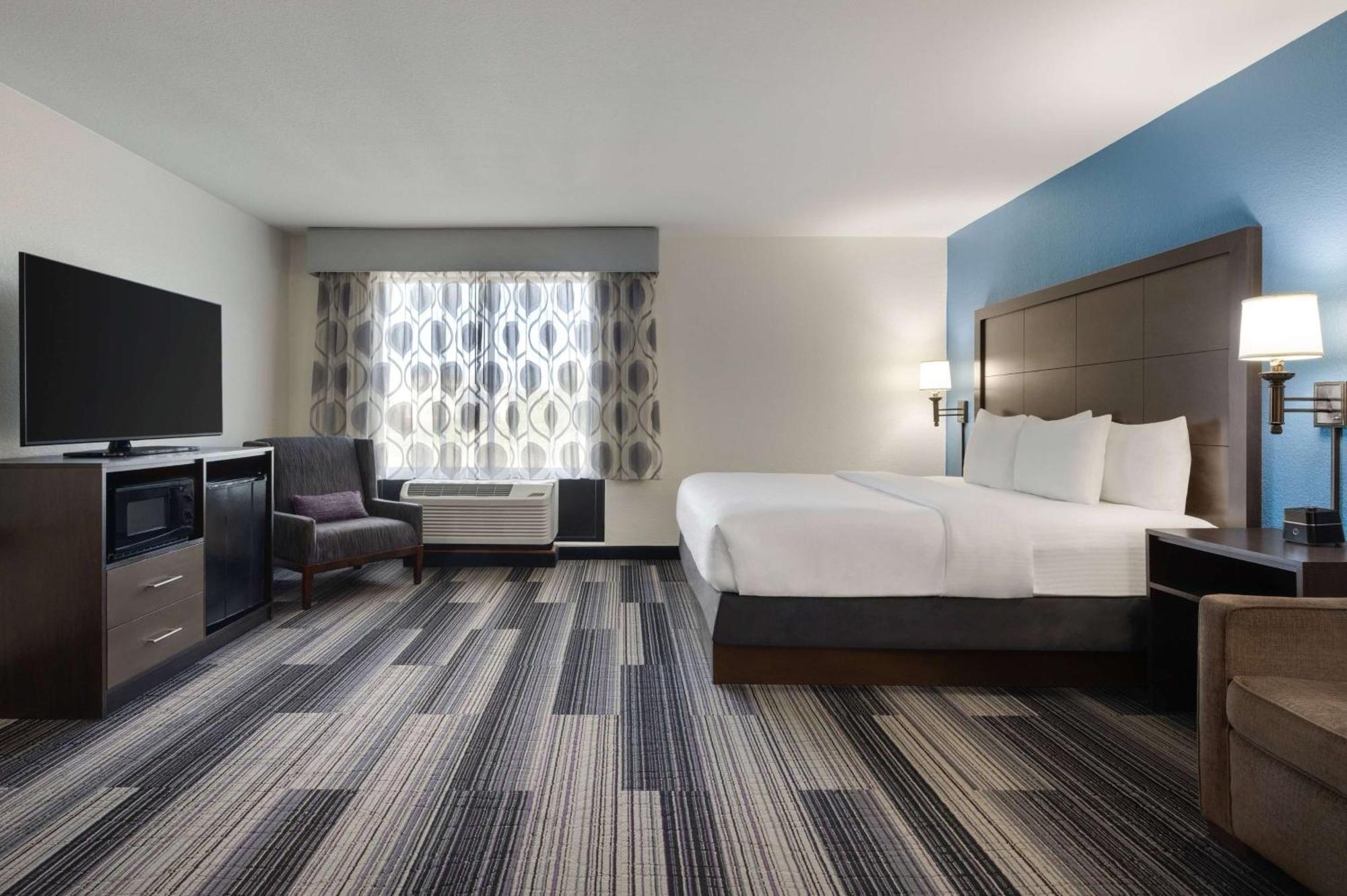 מלון La Quinta By Wyndham Springfield Airport Plaza מראה חיצוני תמונה