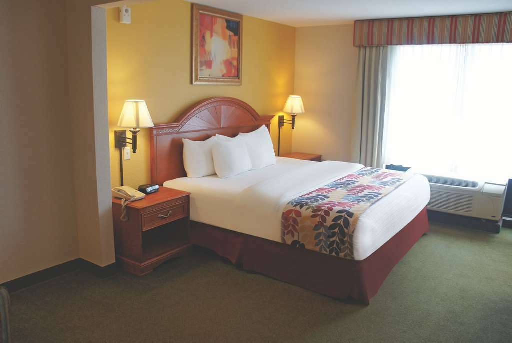 מלון La Quinta By Wyndham Springfield Airport Plaza חדר תמונה